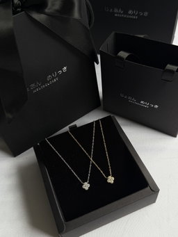 (NEW) PETITE DIAMOND CLOVER NECKLACE