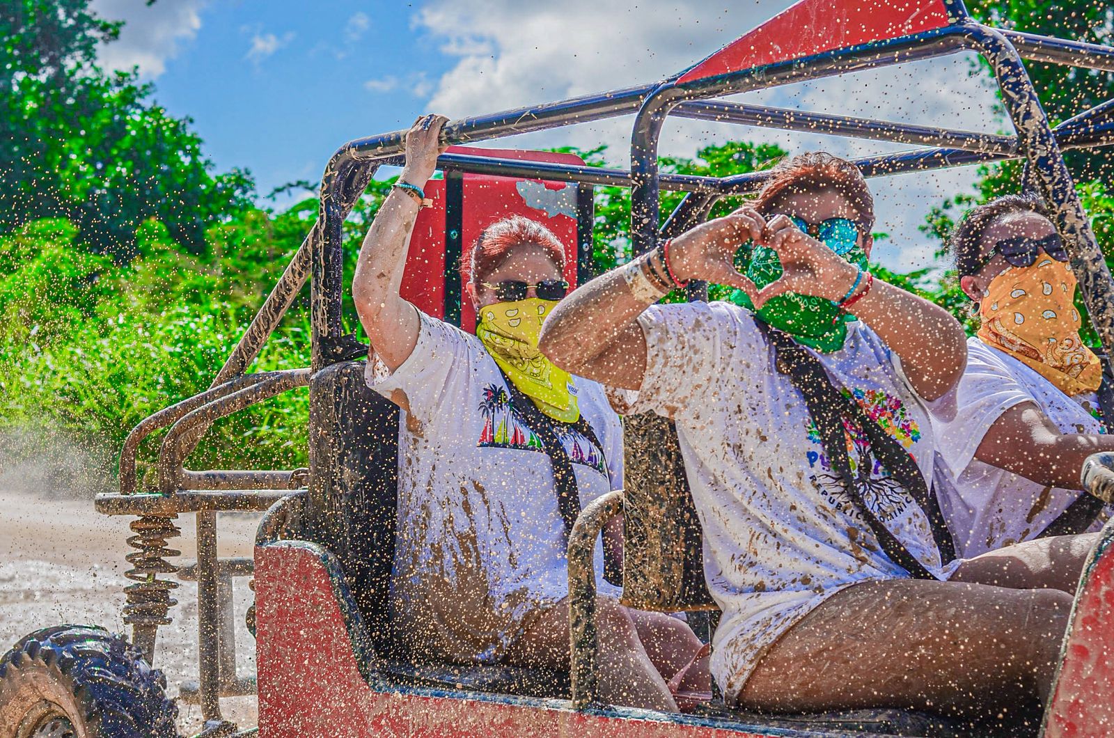 Family Buggy – 3 to 4 People (Price per Vehicle)_2