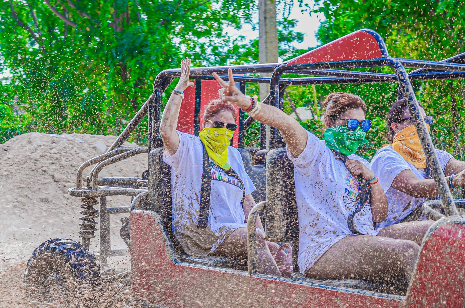 Family Buggy – 3 to 4 People (Price per Vehicle)_0