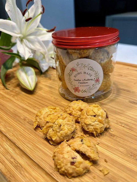 Cornflake cranberries cookies