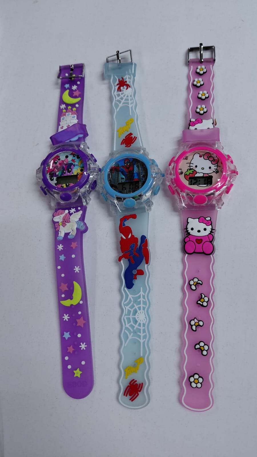 Children  watch _2