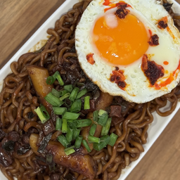 Tteok Chapagetti (떡 짜파게티)
