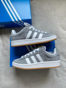 Adidas campus