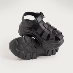 Em's signature pump