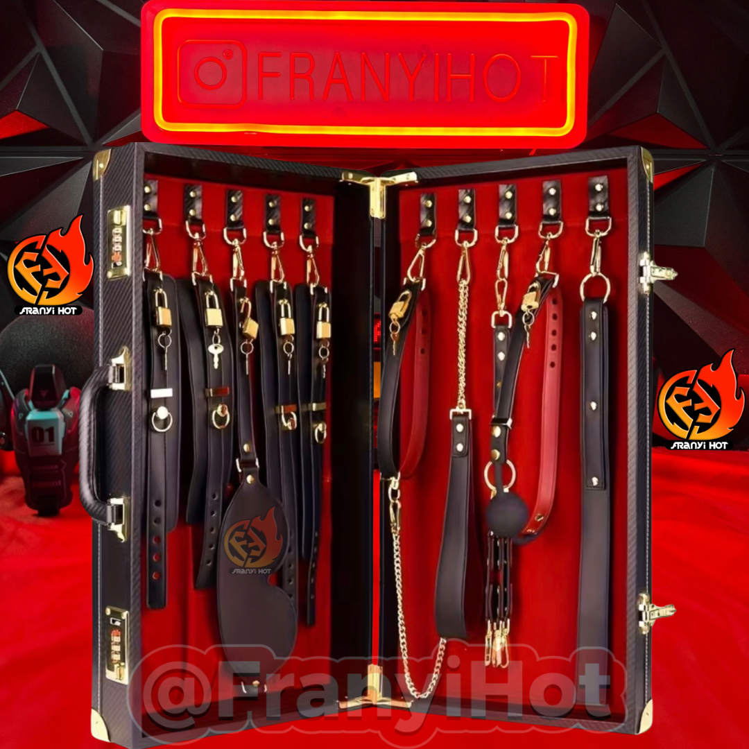 Maletín con Kit de esposas de cuero _0
