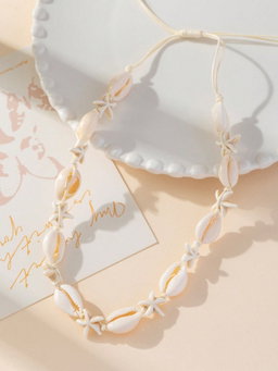 Collar de conchas y estrellas