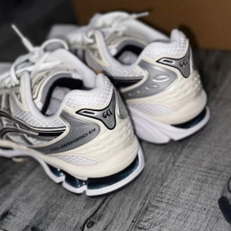 Asics GEL-Kayano 14 “Birch/Silver” 🩶🦷