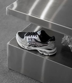 Atmos x Asics GEL-Kayano 14 “Black/Seal Grey” 🖤🩶