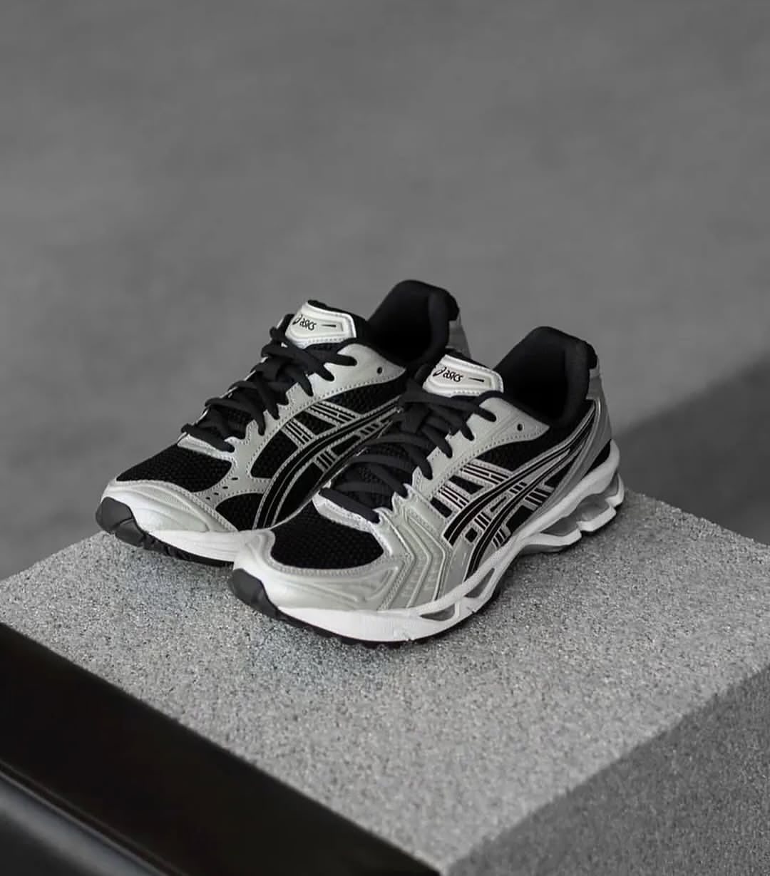 Atmos x Asics GEL-Kayano 14 “Black/Seal Grey” 🖤🩶