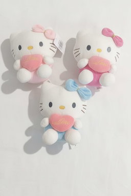 Hello Kitty "Love Heart" Plush Collection