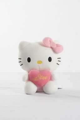 Hello Kitty "Love Heart" Plush Collection