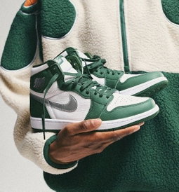 Air Jordan 1 High “Gorge Green” 💚⬜️