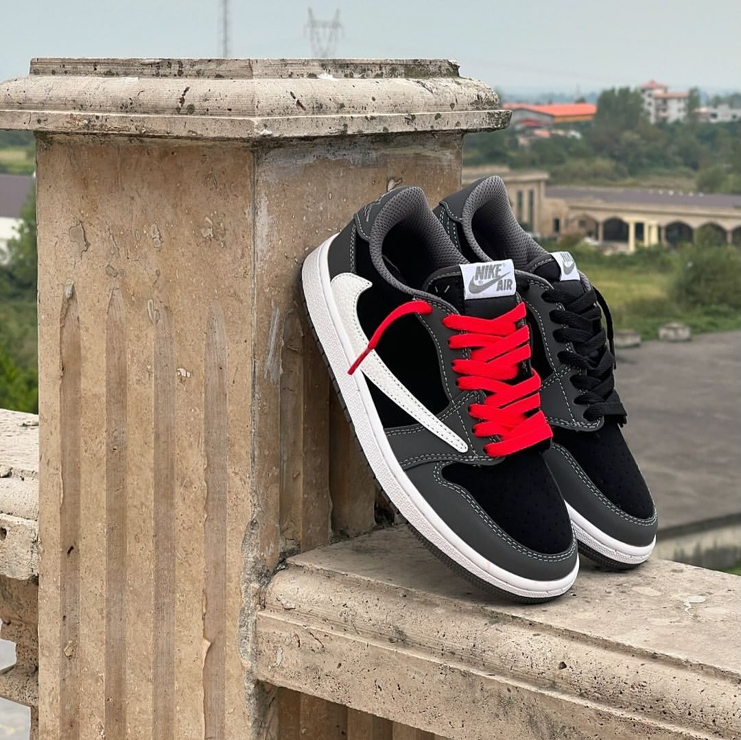 Air Jordan 1 Low x Travis Scott “Grey/Black/White” ⚪️⚫️🤍_0
