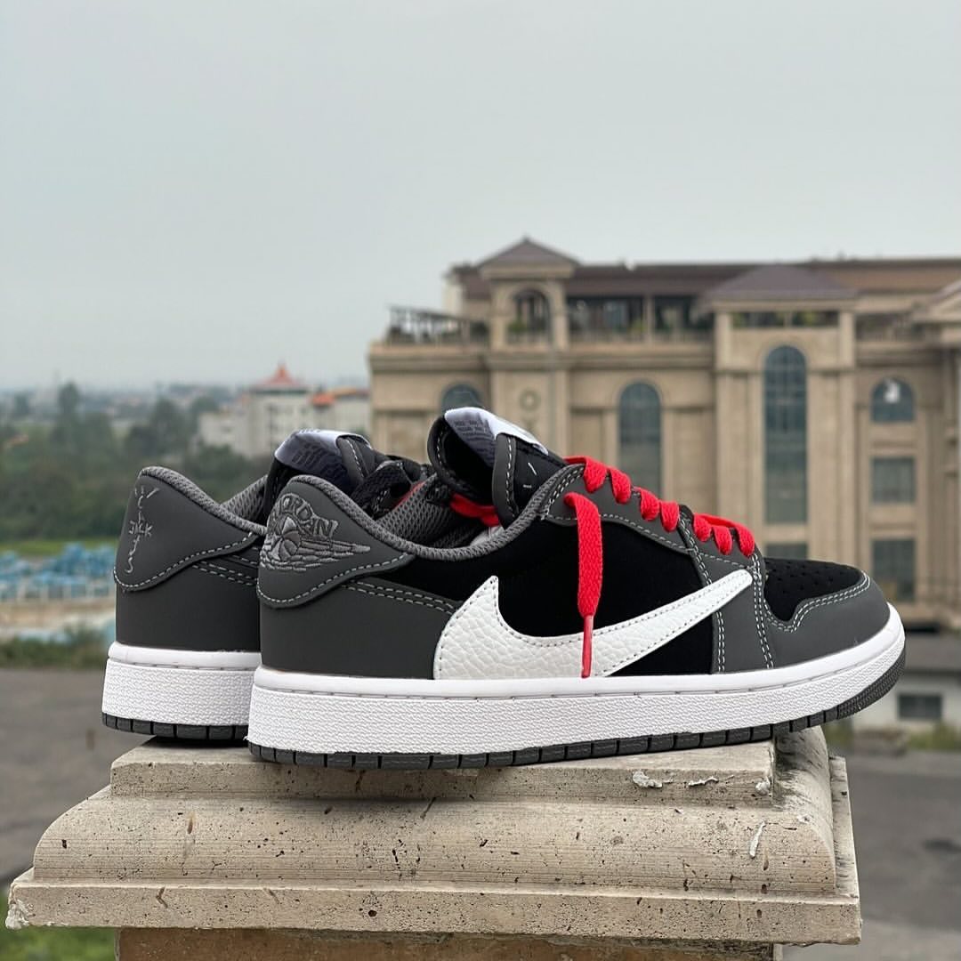 Air Jordan 1 Low x Travis Scott “Grey/Black/White” ⚪️⚫️🤍_2