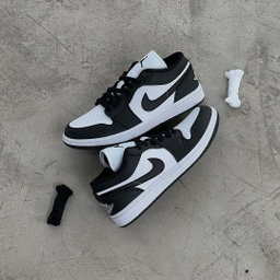 Air Jordan 1 Low “Panda” ⚫️🤍
