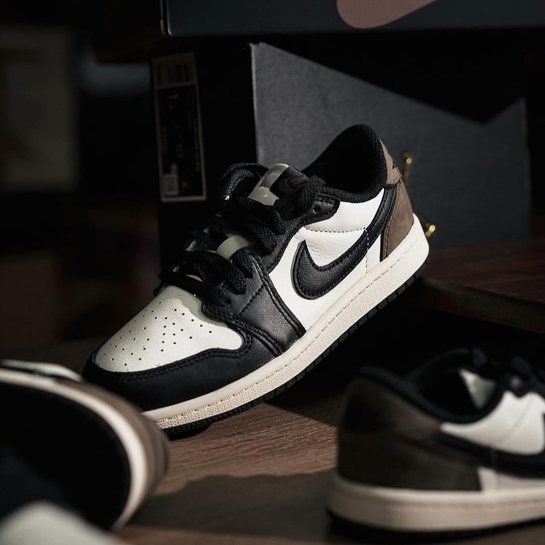 Air Jordan 1 Low x Travis Scott “Mocha” 🤎⚫️_1