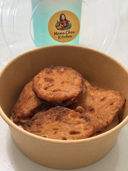 Fried lotus root with minced meat patties 