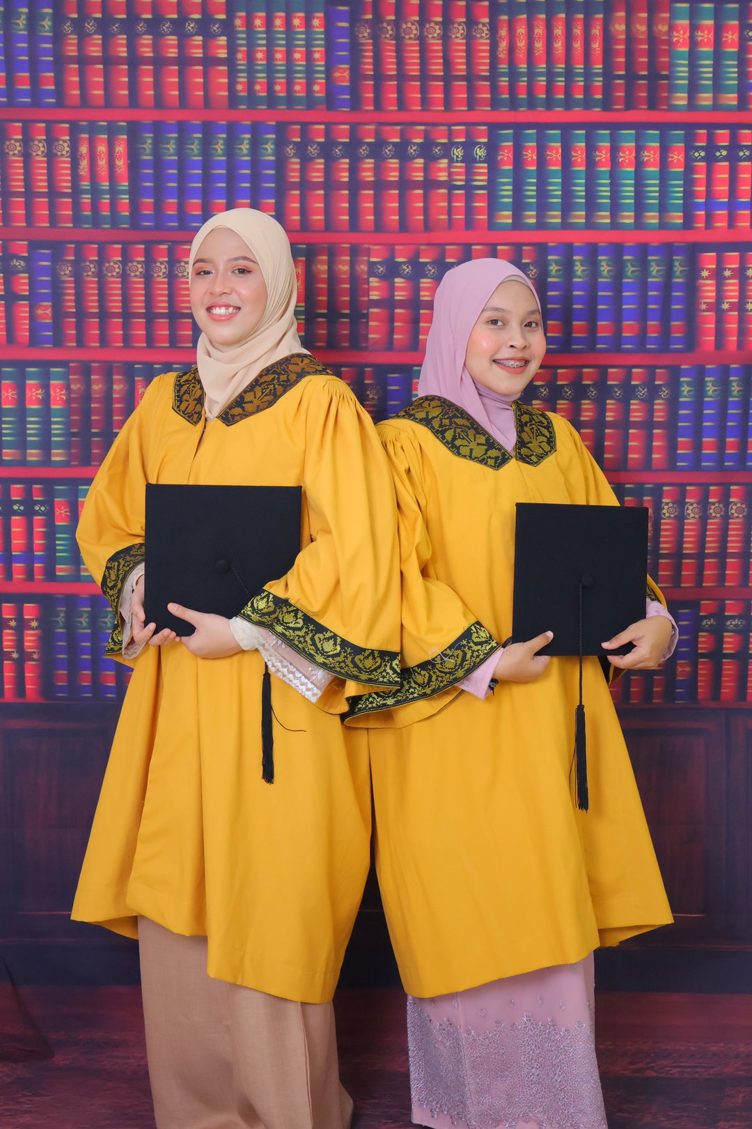 BACKGROUND BUKU + PLAIN FOR 2PAX ONLY