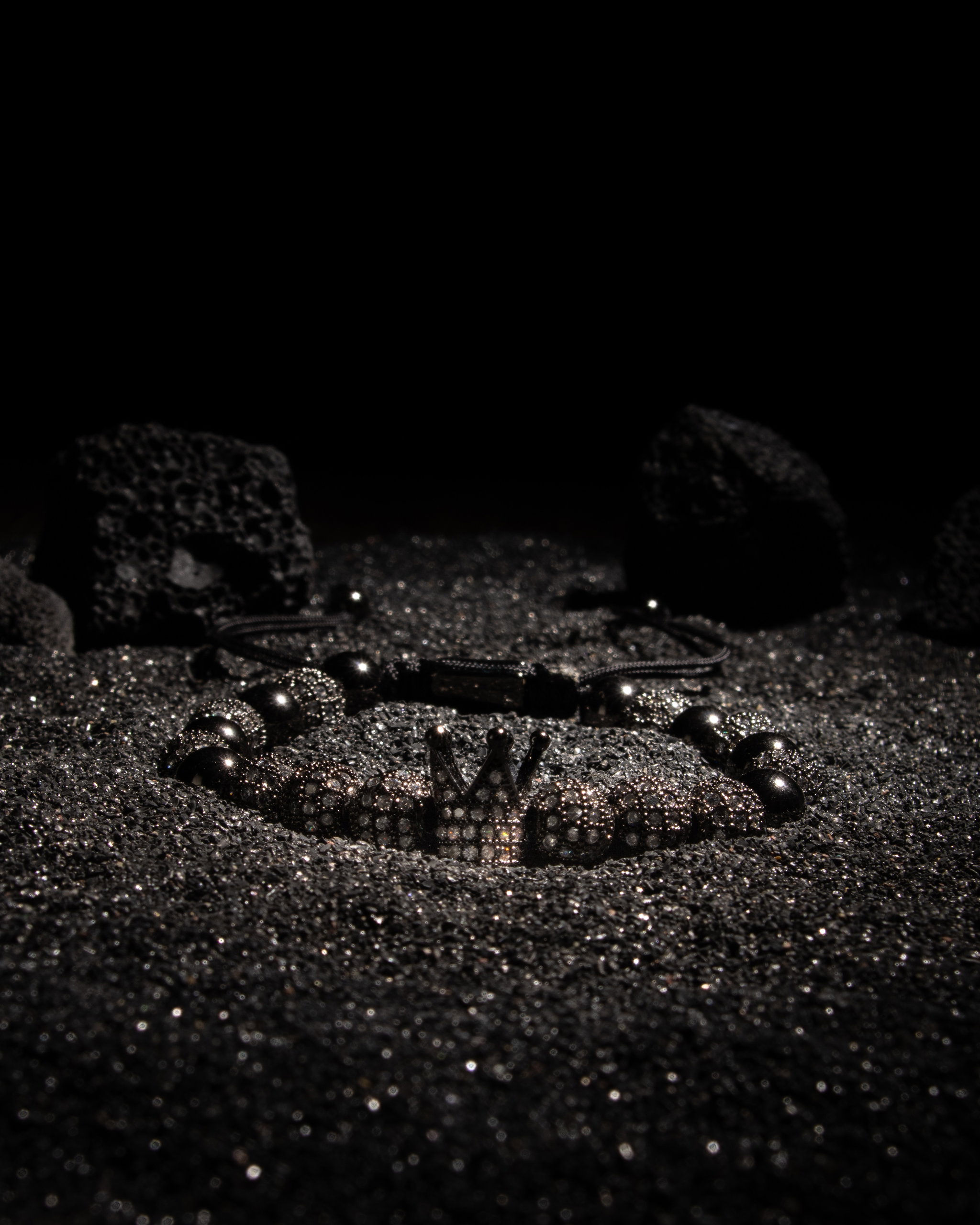 Black Crown_0