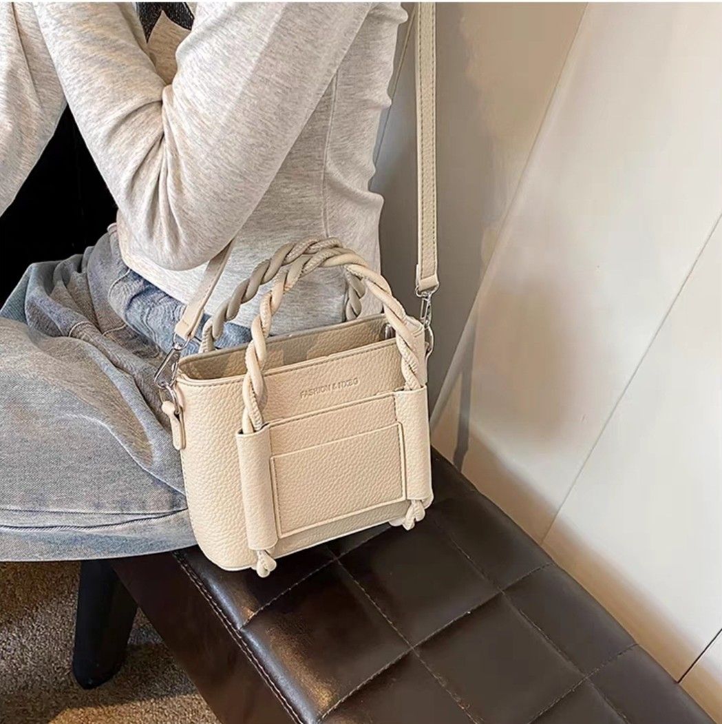 Casual Twist Handle Bag_5