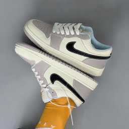 Air Jordan 1 Low SE “Sanddrift” 🍨