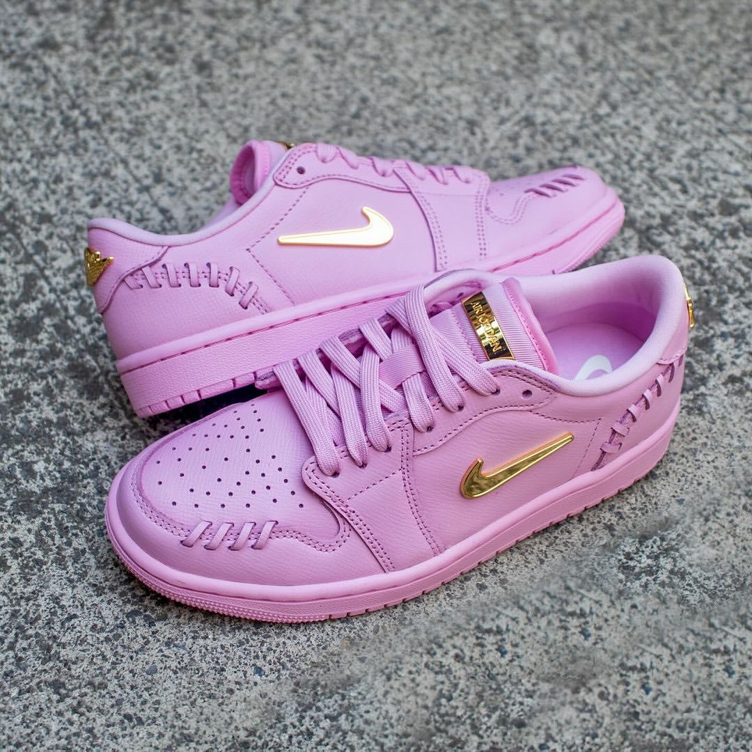 Air Jordan 1 Low “Method of Make Pink” 🌸