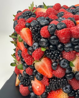 Berrylicious Cake