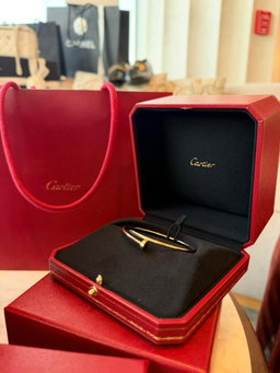 Cartier just un clou - small 
