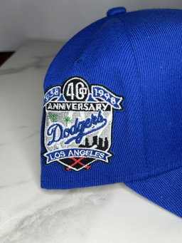 Blue LA dripping logo new era