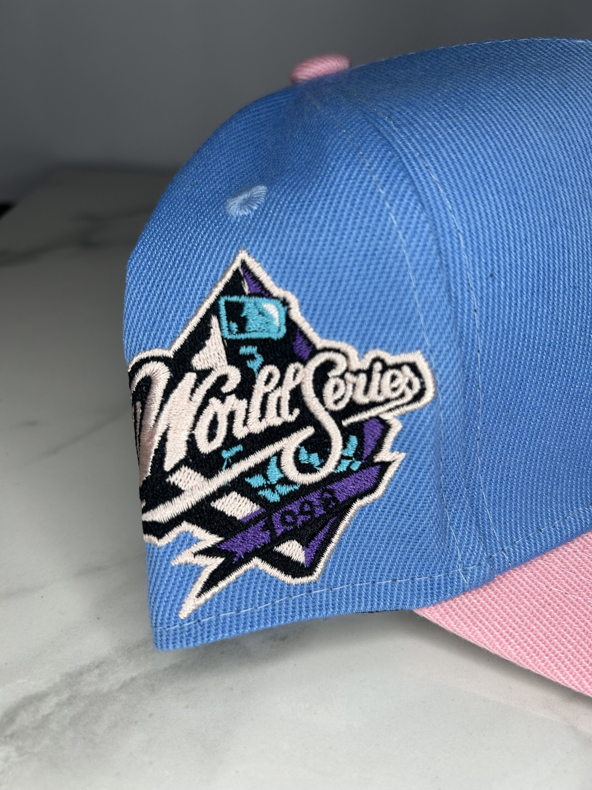 Pink and blue two colored NY NEW ERA World Series 1998_2