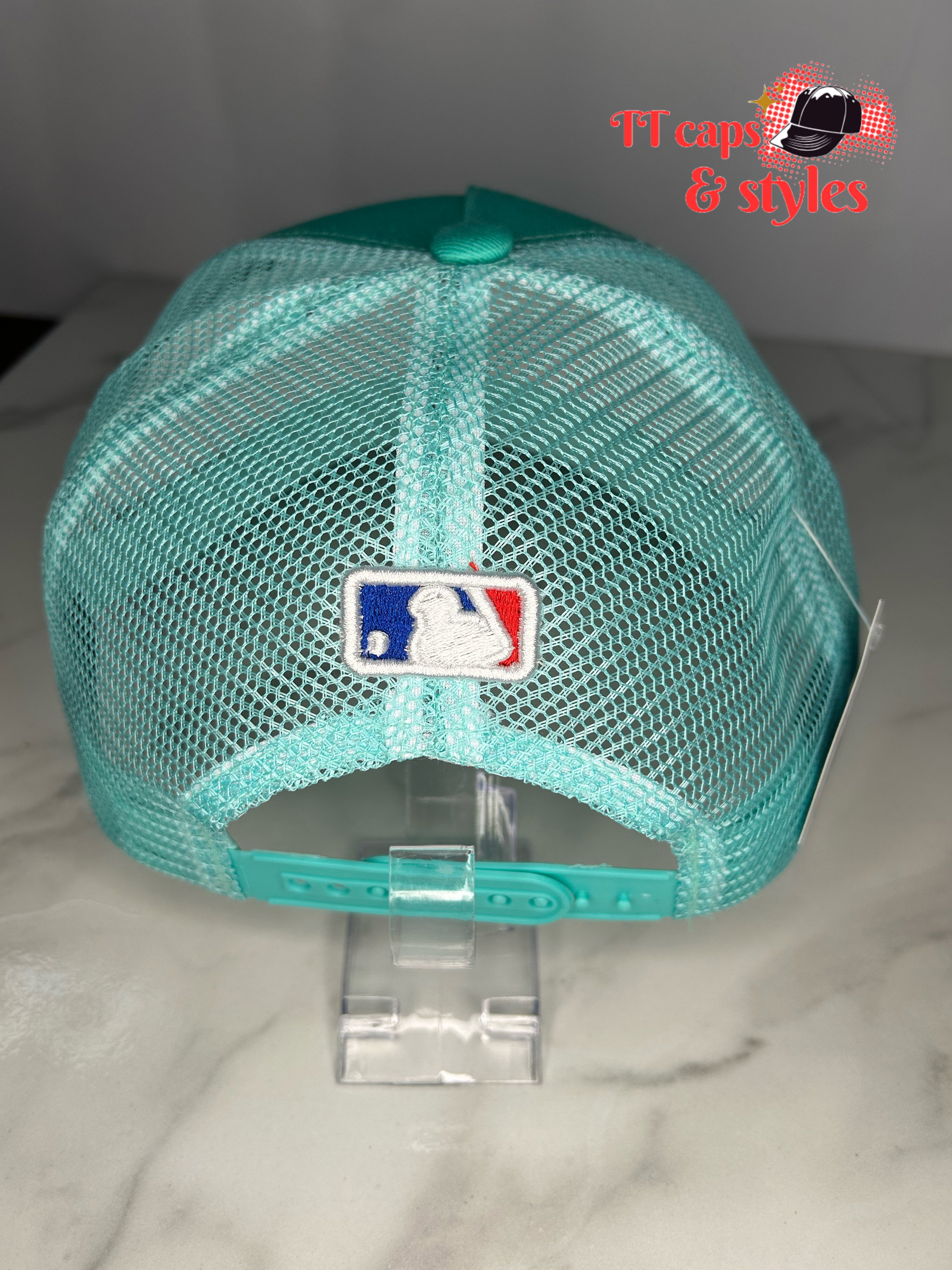 NY  NEW ERA trucker cap $150.00_8