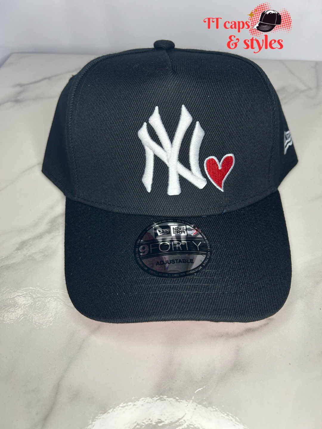 BLACK NY NEW ERA WITH HEART