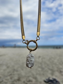 Juno Pearl Pendant Necklace 