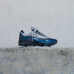 New Balance 1000 “Metallic Blue” 🔵✨