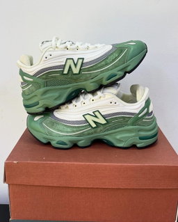 New Balance 1000 “Mallard Green”
