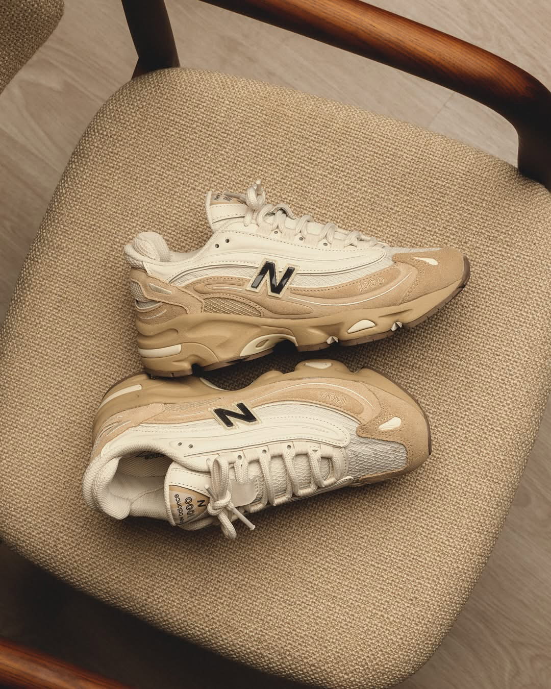 New Balance 1000 “Incense Beige”_2