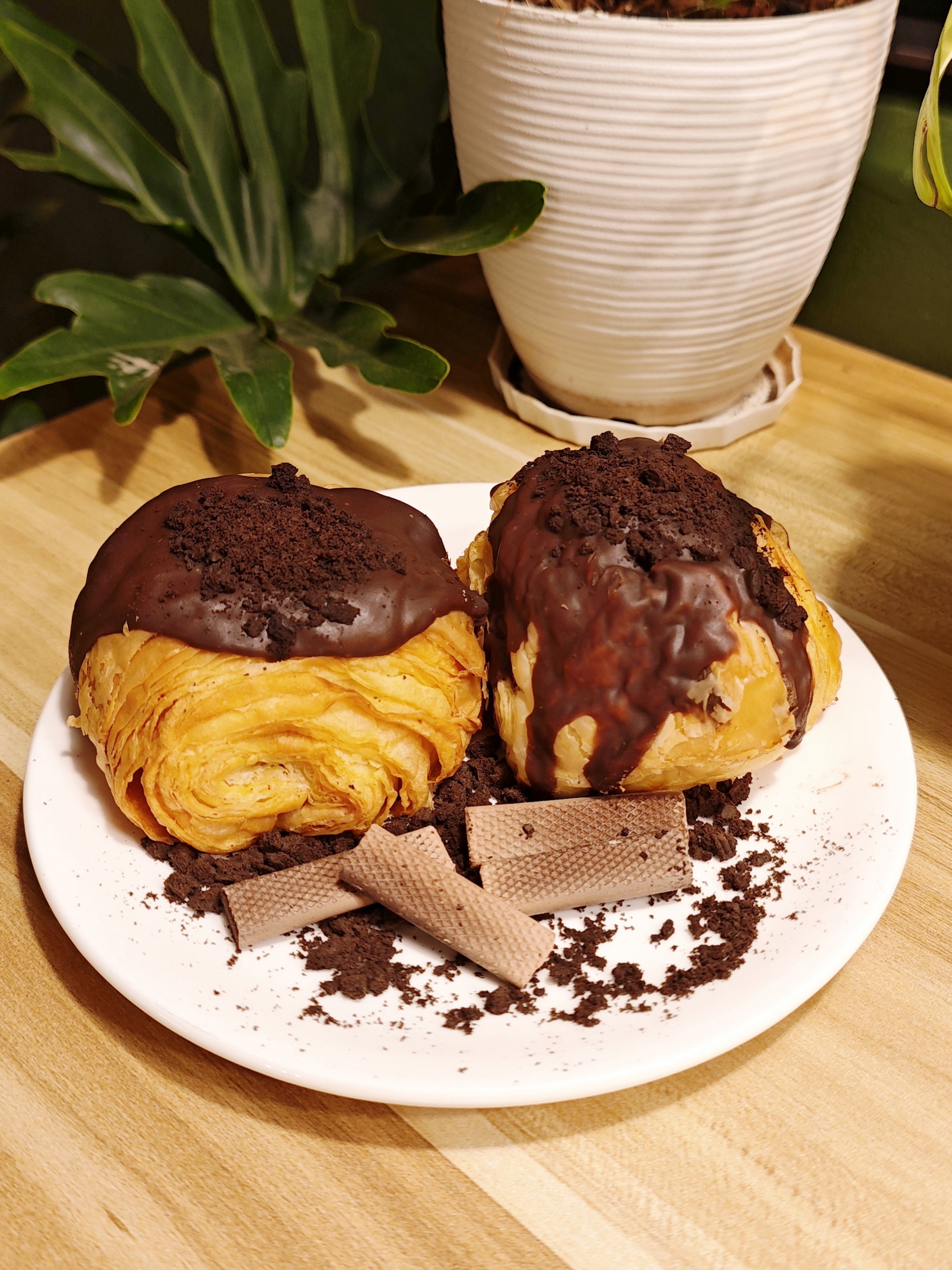 Mini Chocolate Croissant_0