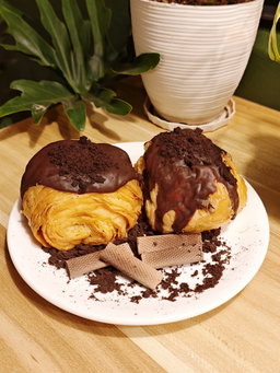Mini Chocolate Croissant