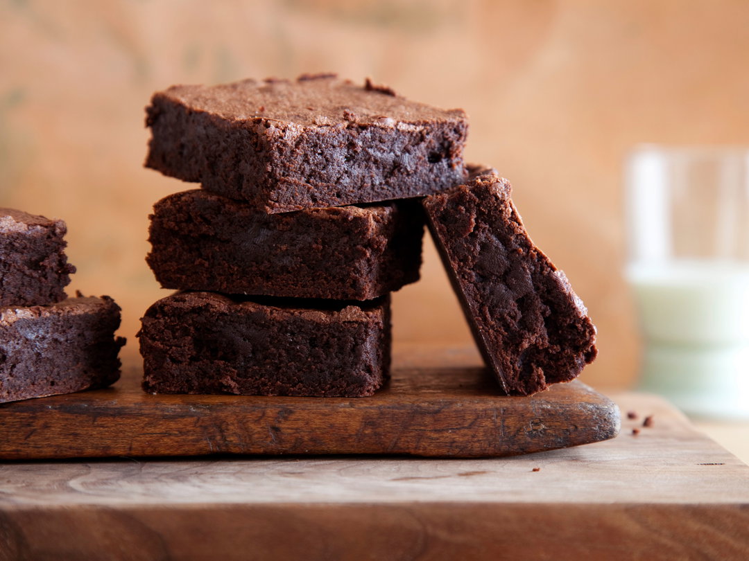 Dark chocolate couverture sourdough brownie