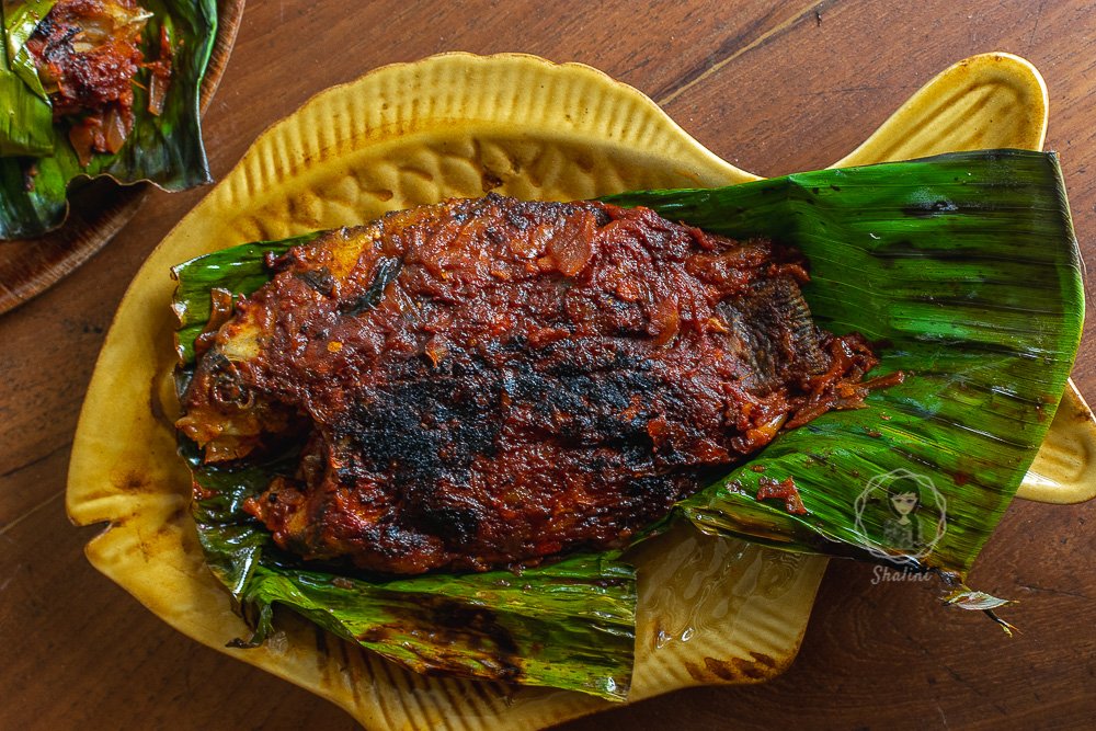Fish pollichathu