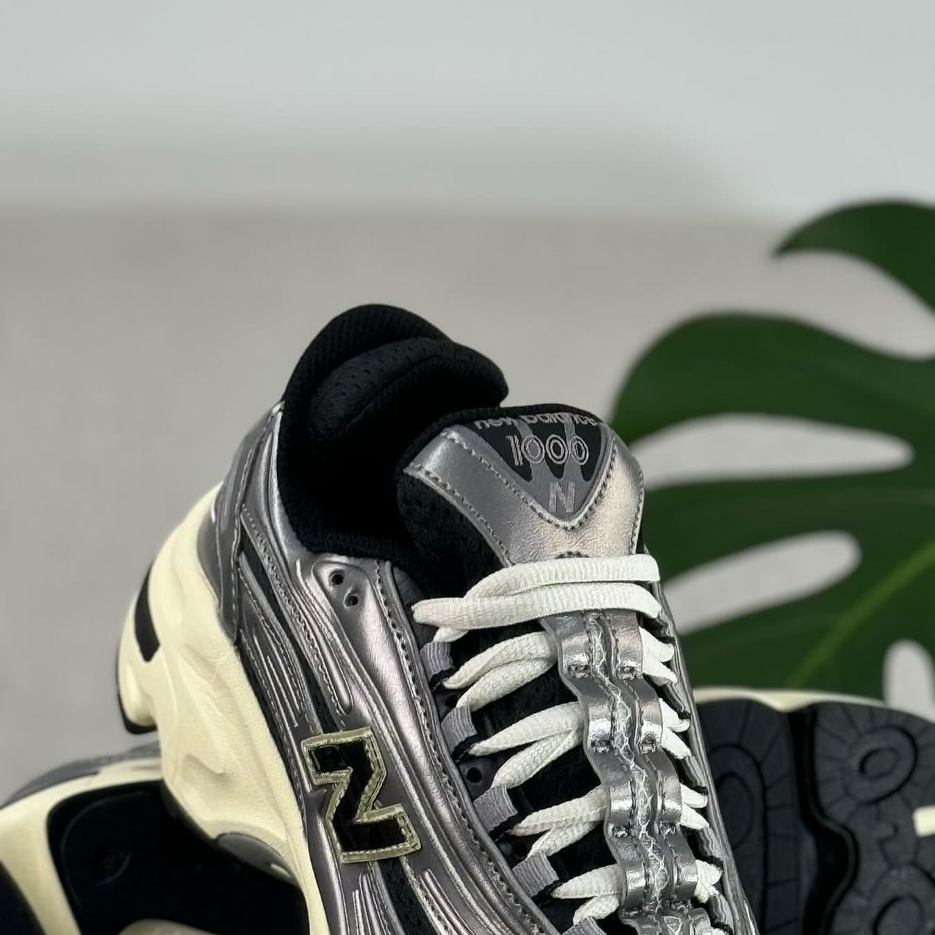 New Balance 1000 “Silver Metallic/Black”_2