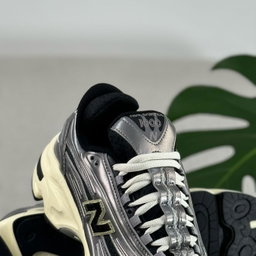 New Balance 1000 “Silver Metallic/Black”