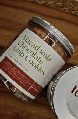 Macadamia Chocolate Chip Cookies 