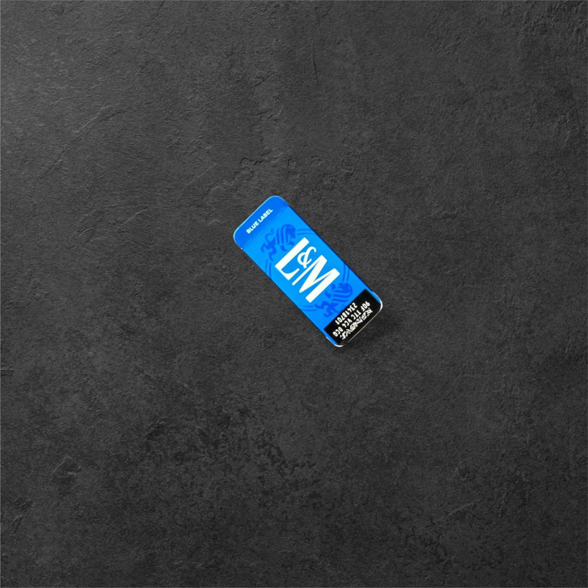 L&M Blue Label_4