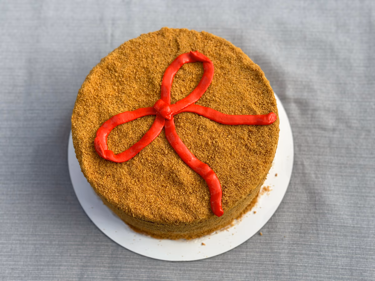 Classic Honey Cake (Medovik)_0