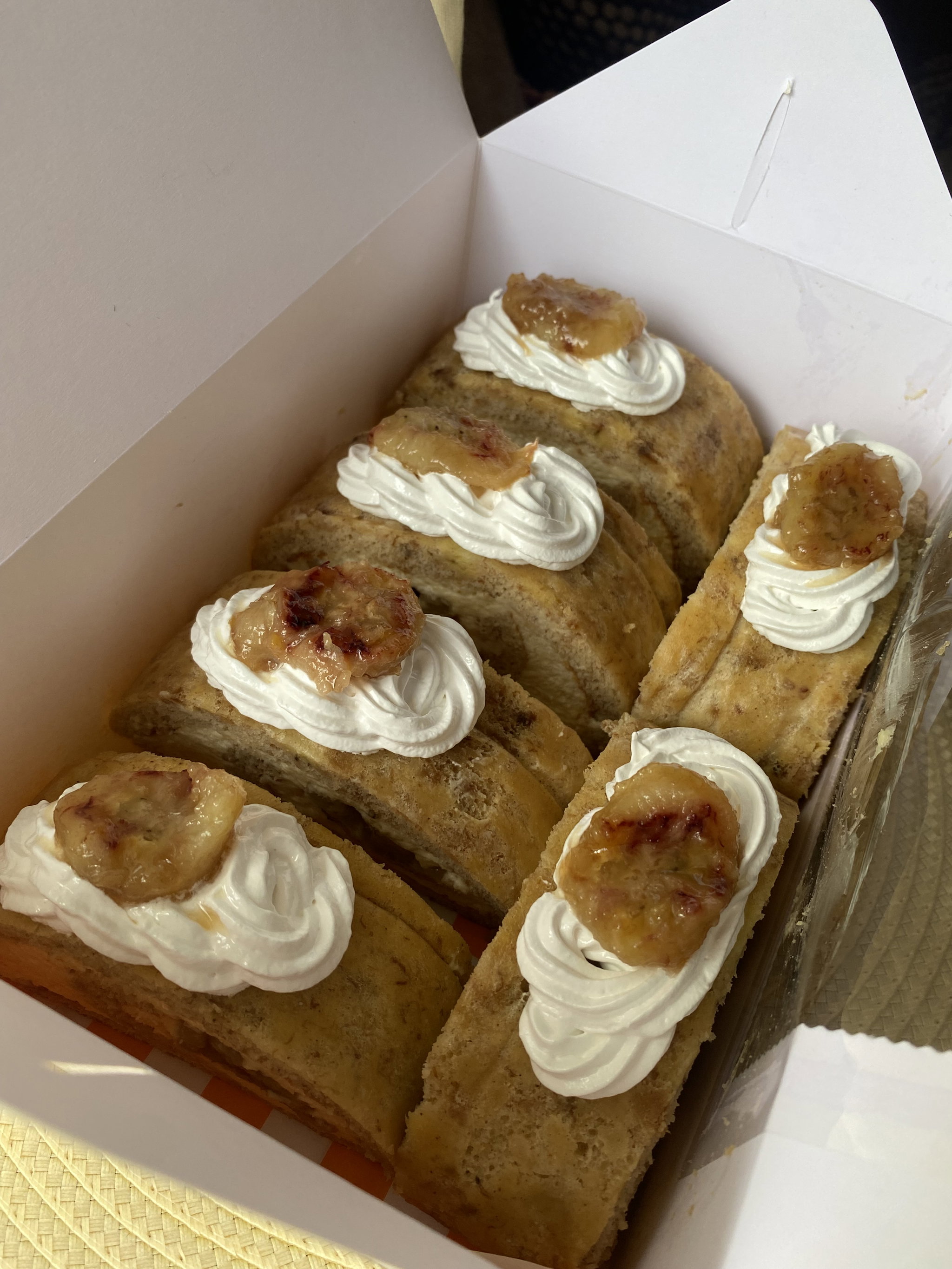 Banana Custard Cake Rolls_2