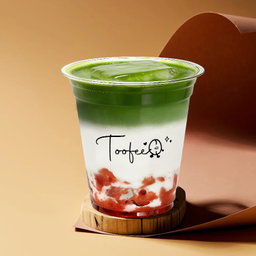 Strawberry Matcha Latte (Iced)