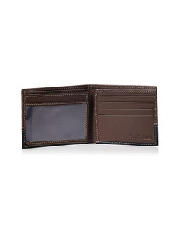 Timberland Men's Leather Passcase Bifold Wallet Hybrid