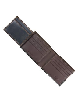 Timberland Men's Leather Passcase Bifold Wallet Hybrid