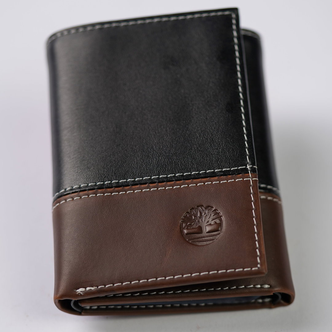 Timberland Men's Leather Trifold Wallet with ID Window